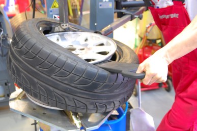 Tyre mounting
